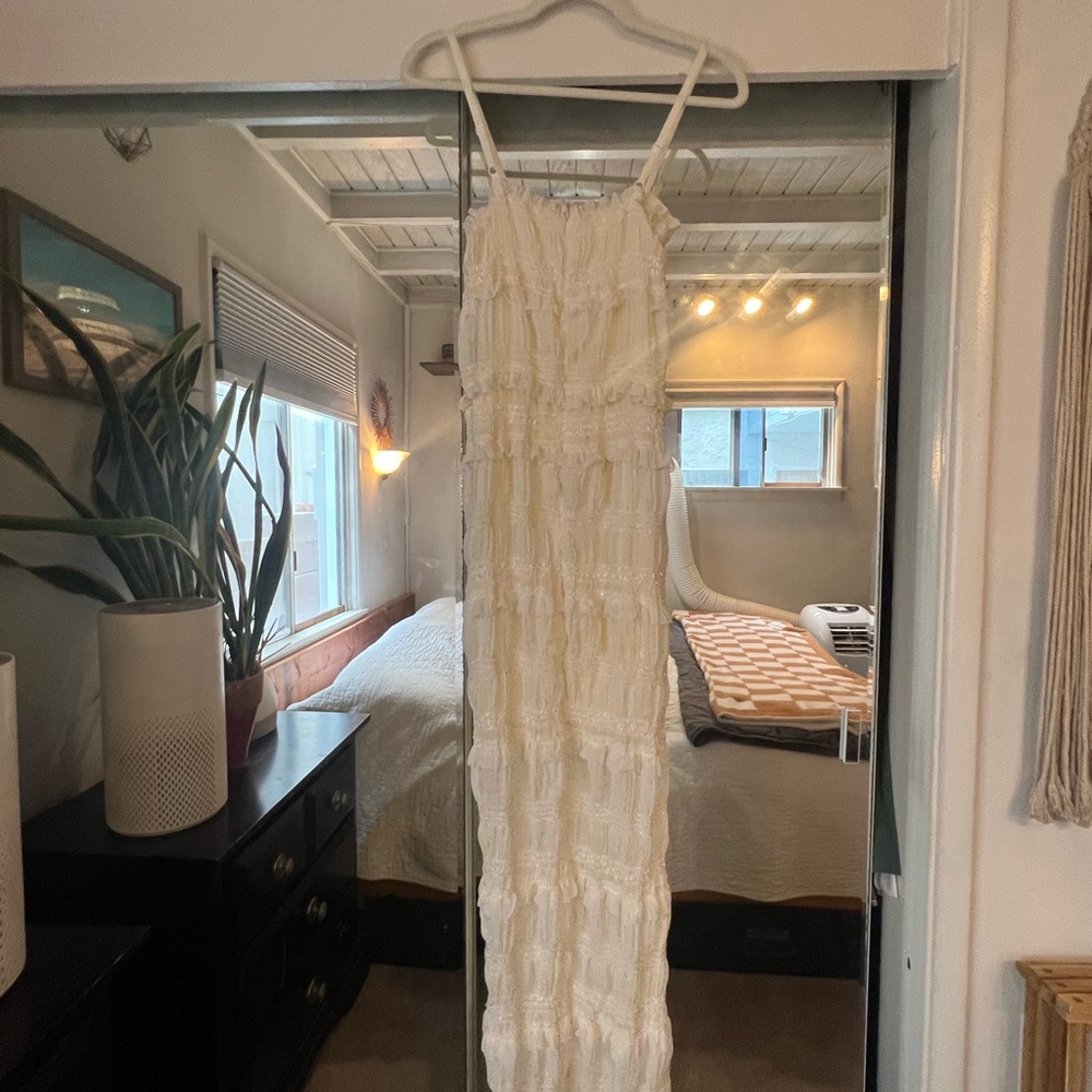 Ivory Ruffle Maxi Dress - Picture 3 of 5